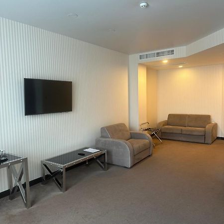 Maristella Marine Residense Hotel Apartment Oldenburg Bagian luar foto