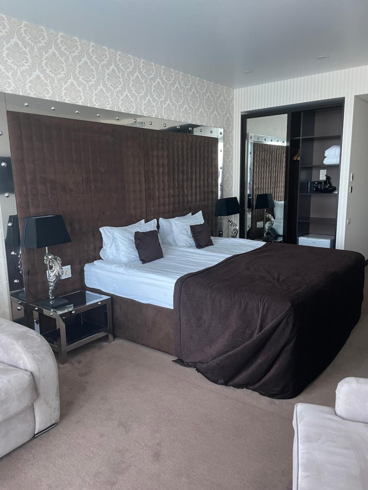 Maristella Marine Residense Hotel Apartment Oldenburg Bagian luar foto